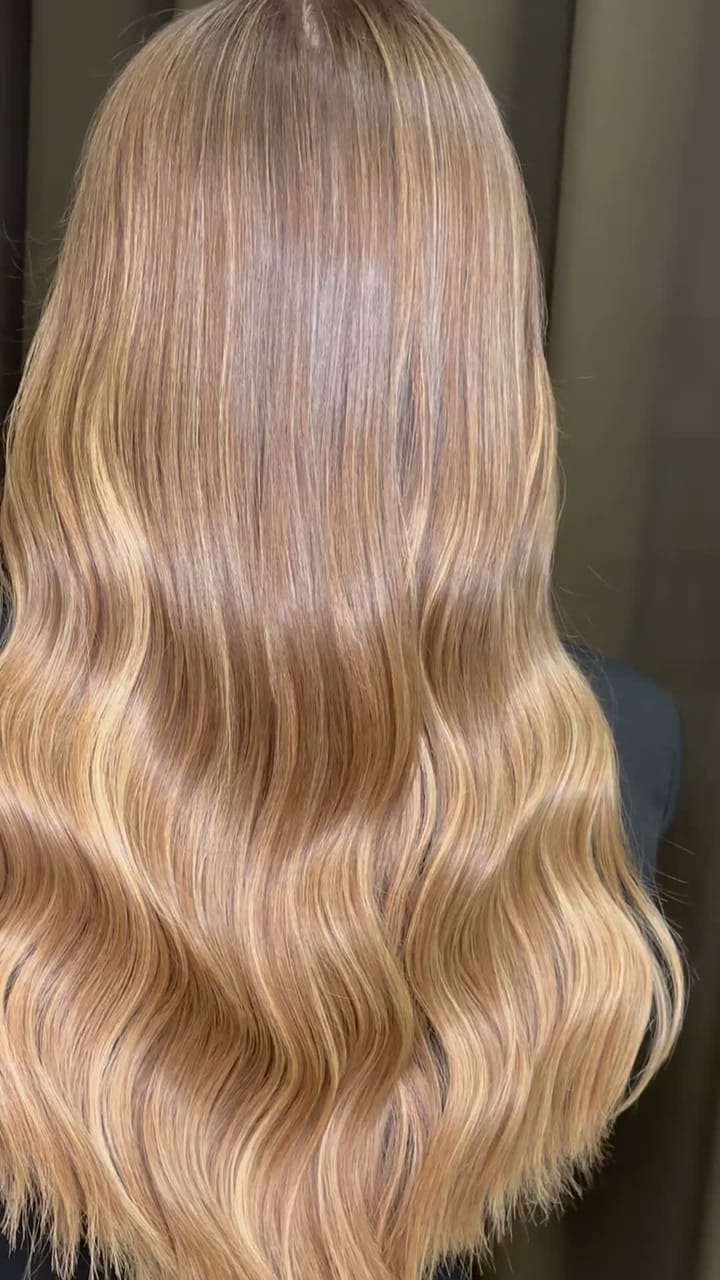 Duga kosa nakon ugradnje keratinskih ekstenzija